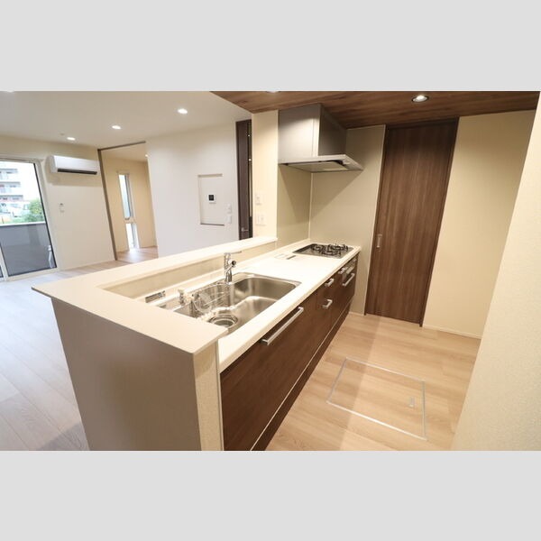 A1 3LDKの室内写真 2
