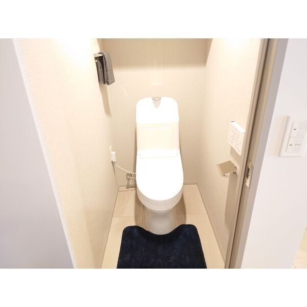 E 2LDKの室内写真 6