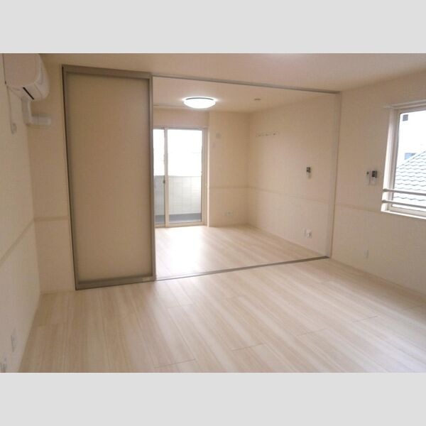 303 1LDKの室内写真 3