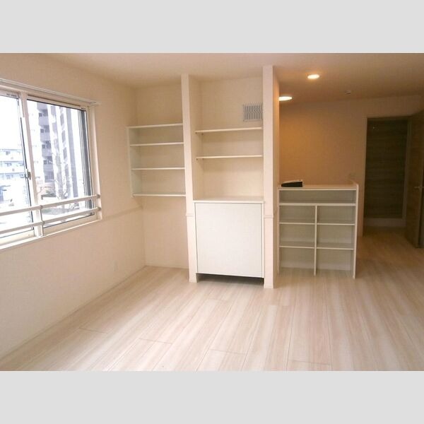 303 1LDKの室内写真 2