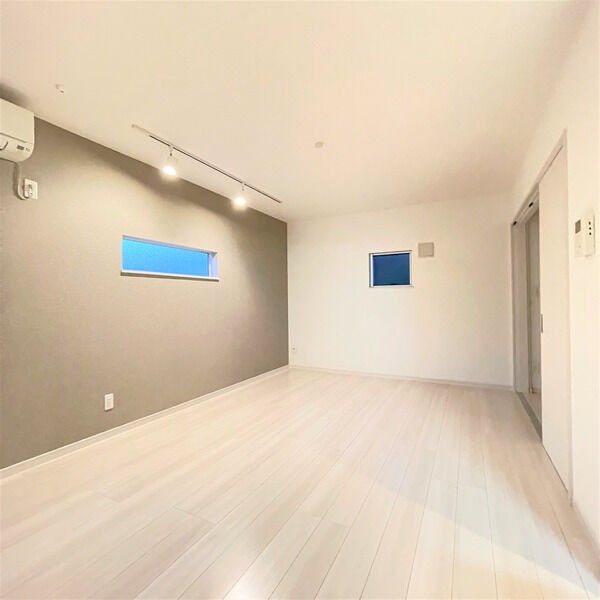 102 1LDKの室内写真 3