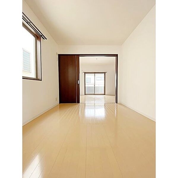 C号棟 3LDKの室内写真 7