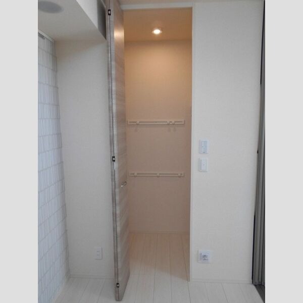 301 1LDKの室内写真 5