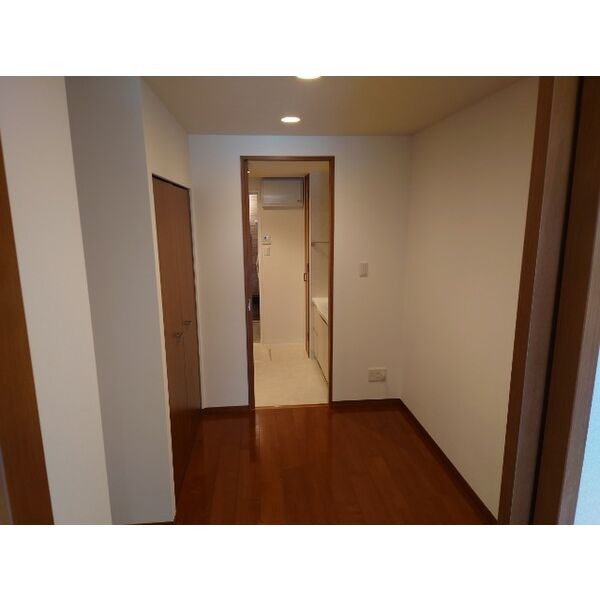 J 2LDKの室内写真 8