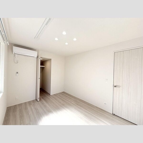 B1 2LDKの室内写真 5