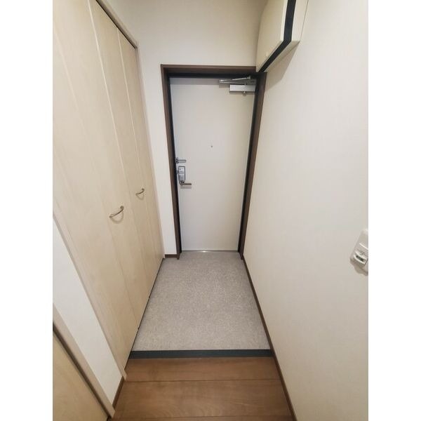 C 2LDKの室内写真 9
