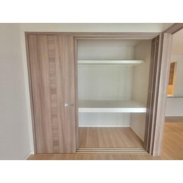 D 3LDKの室内写真 11