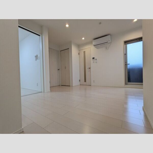 302 1LDKの室内写真 3