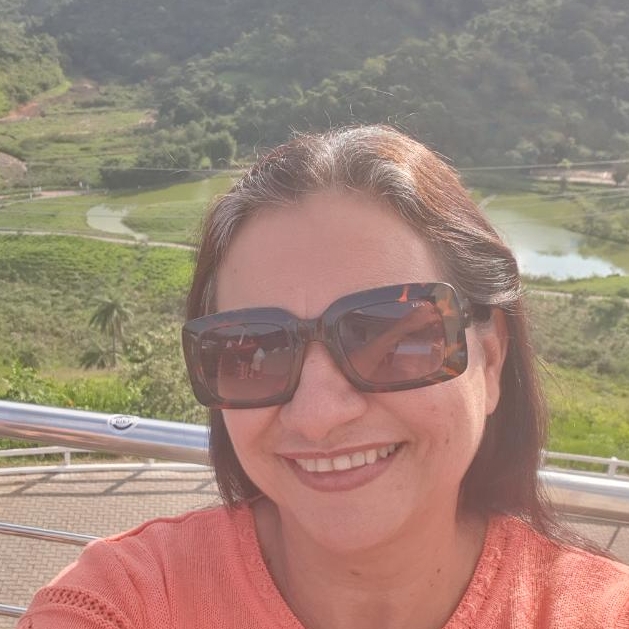 Adriana Bastos Ramos da Silva