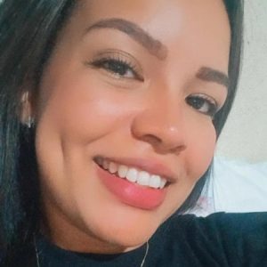  Foto de perfil de Lorenna Dias Aires 