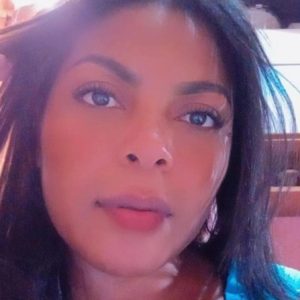  Foto de perfil de Deliane Rocha 