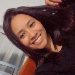  Foto de perfil de Hellen Cristina Ferreira Ramos 