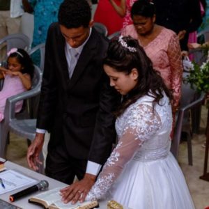  Foto de perfil de Lara Fabia Santos 