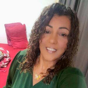  Foto de perfil de Elisangela Lima 