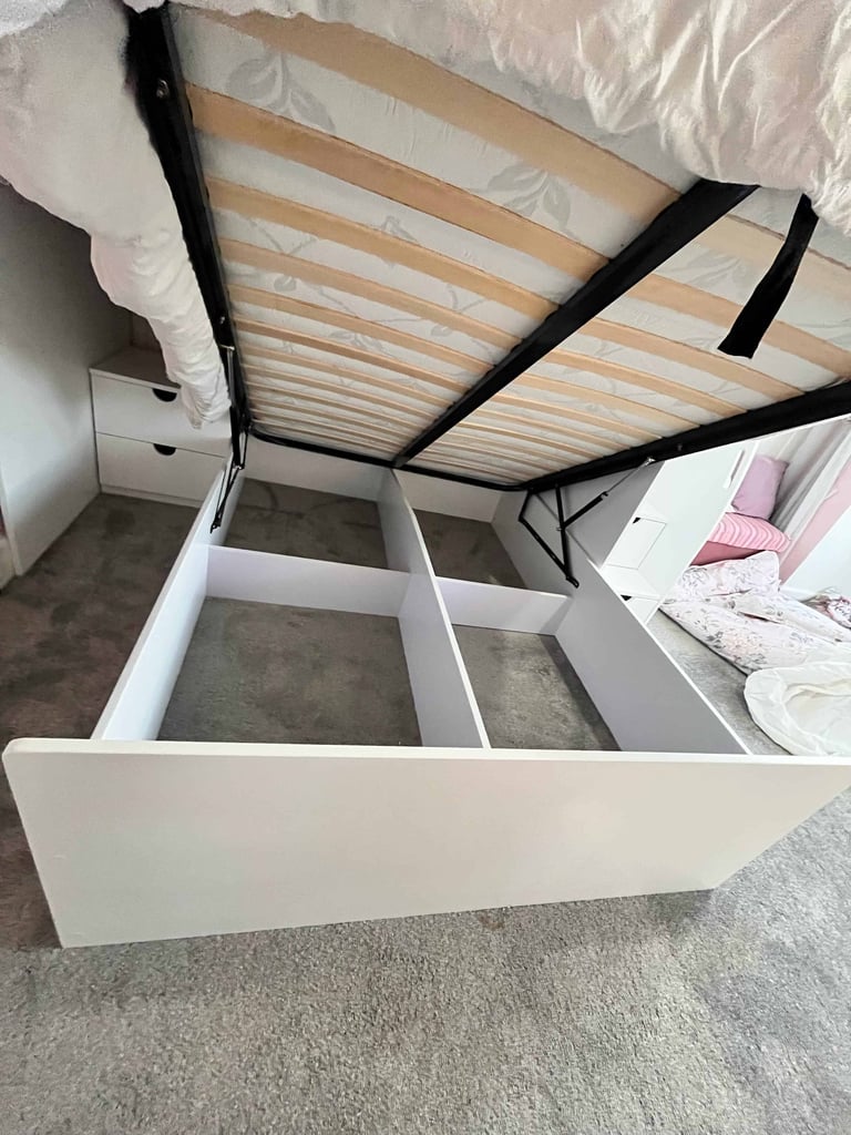 Storage bunk bed