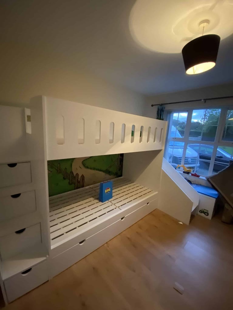 Children’s single bunk beds with toy storage