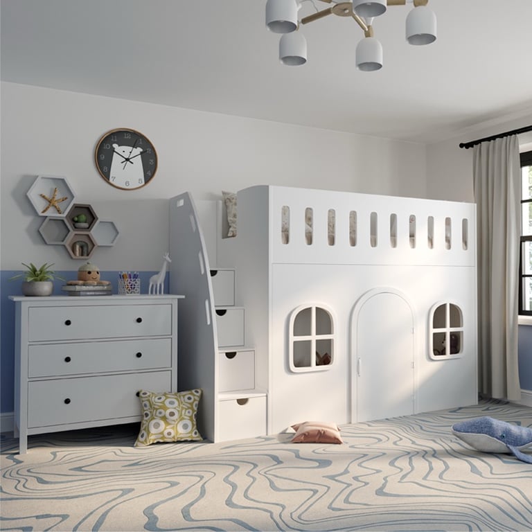 Children’s playhouse bed