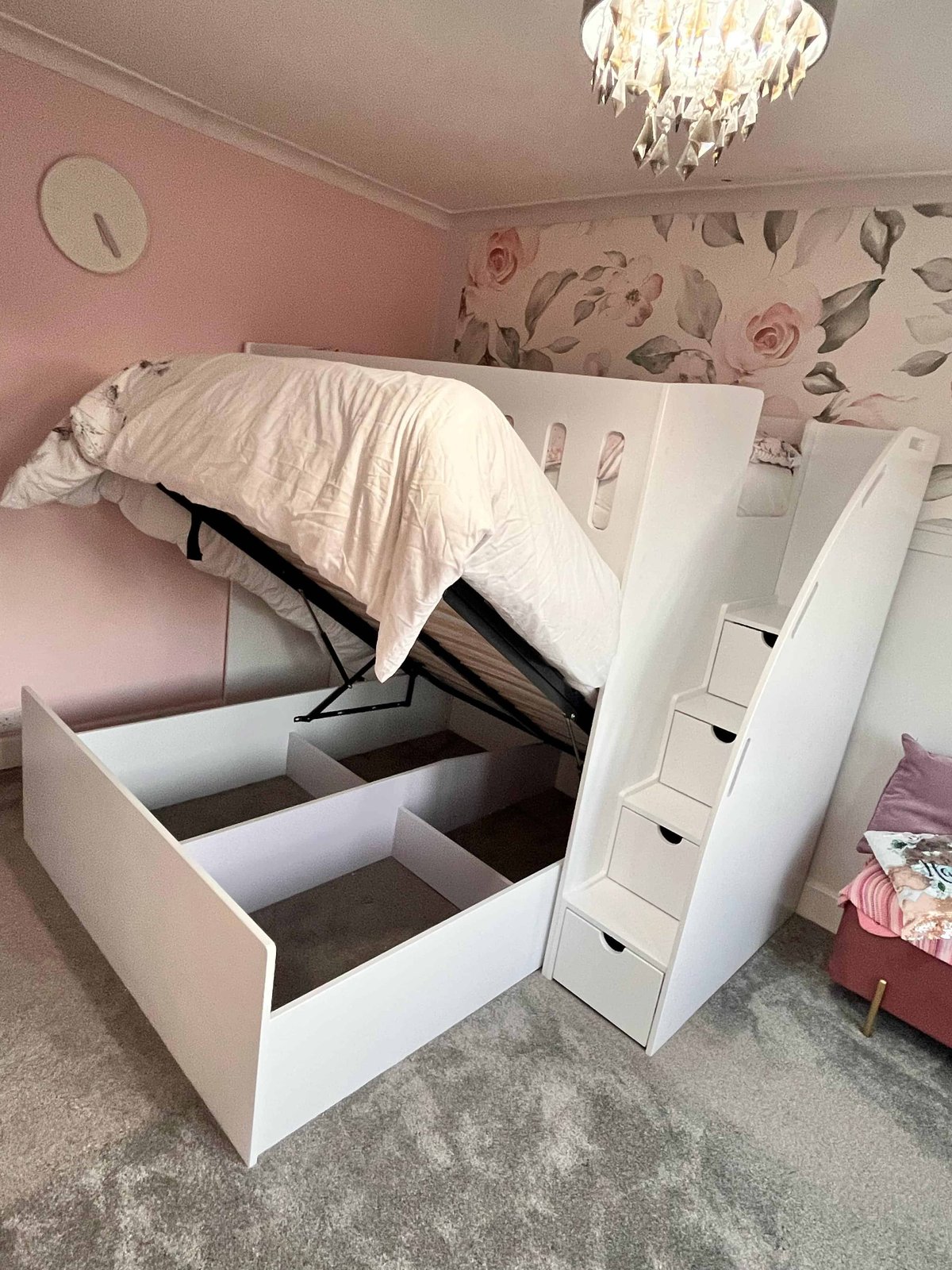 Double bed and bunk