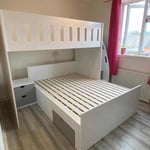 L-shaped single over double bunk bed with stairs