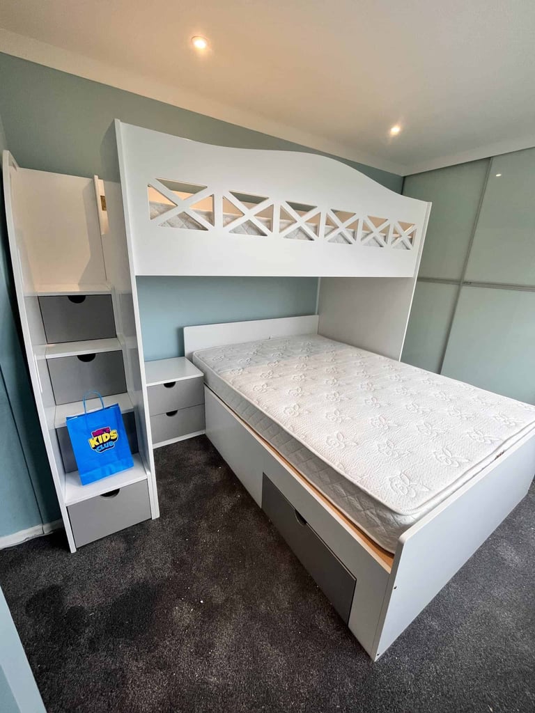 Double Single L Shaped Bunk Bed with Butterfly Cutouts