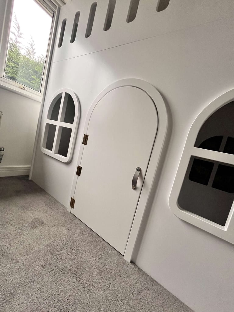 beds with doors
