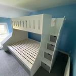 Cot bed
