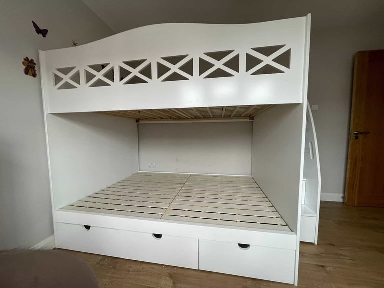 Double bed bunk bed for children