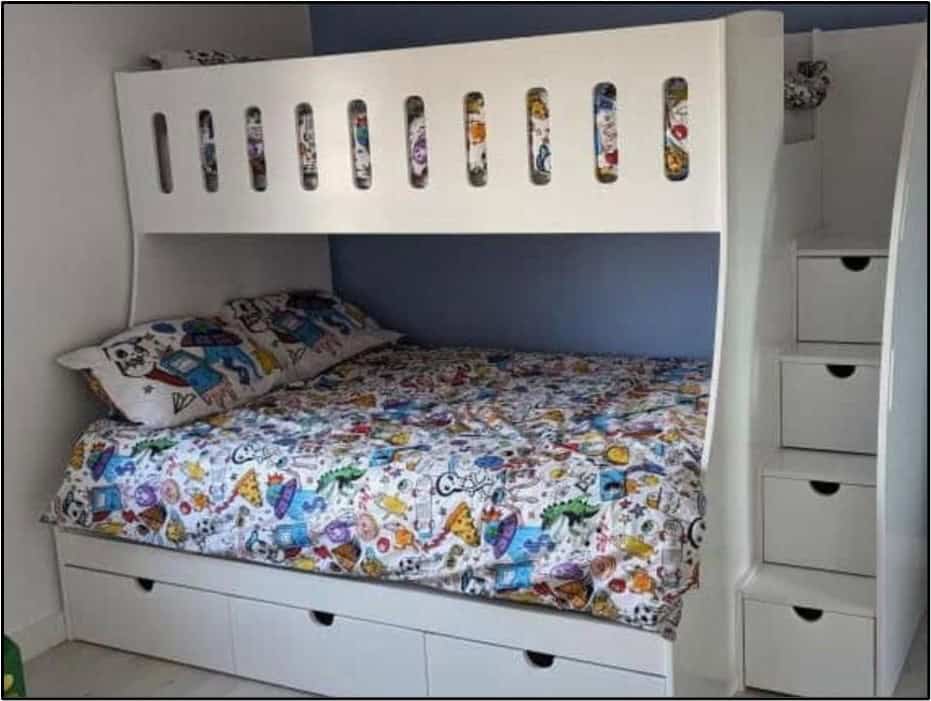 double and single bunk bed 