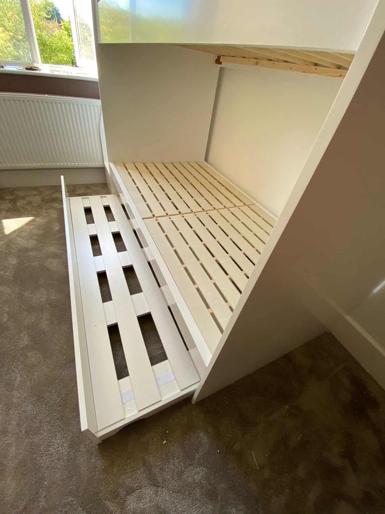 Bunk Bed With Trundle