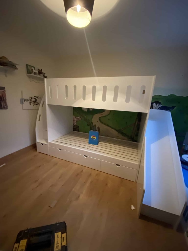 Single bunk bed with slide for small rooms