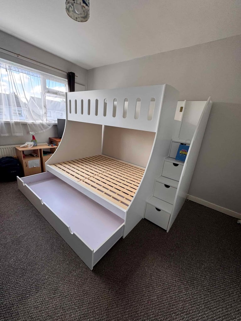 double and single trundle bed icon