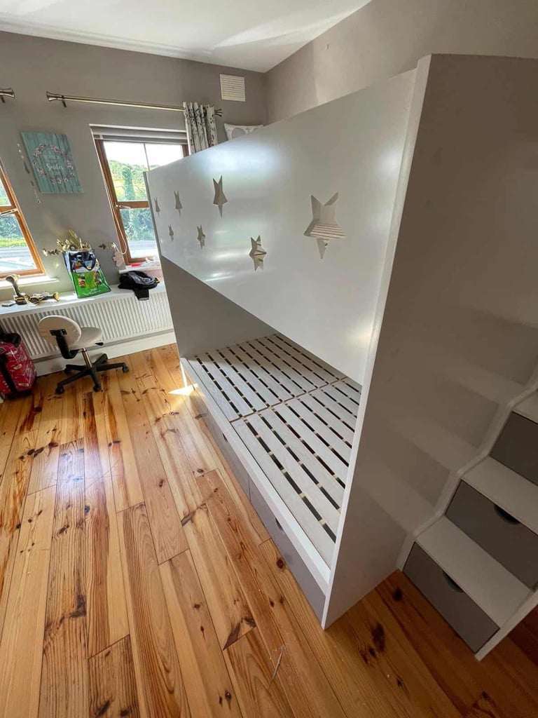 Children’s double bunk beds with stairs