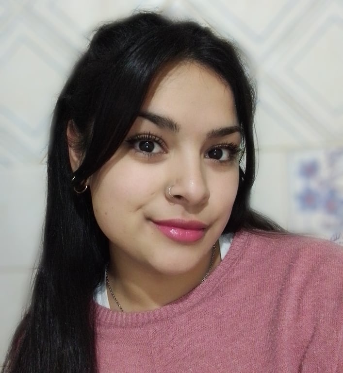 Micaela, creadora UGC en Bahía blanca