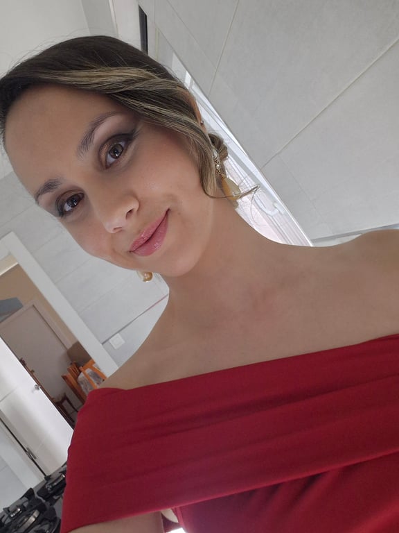 Maria Jesus, creadora UGC en Atarfe
