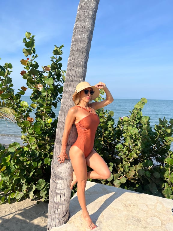 CARLA CRISTINA
