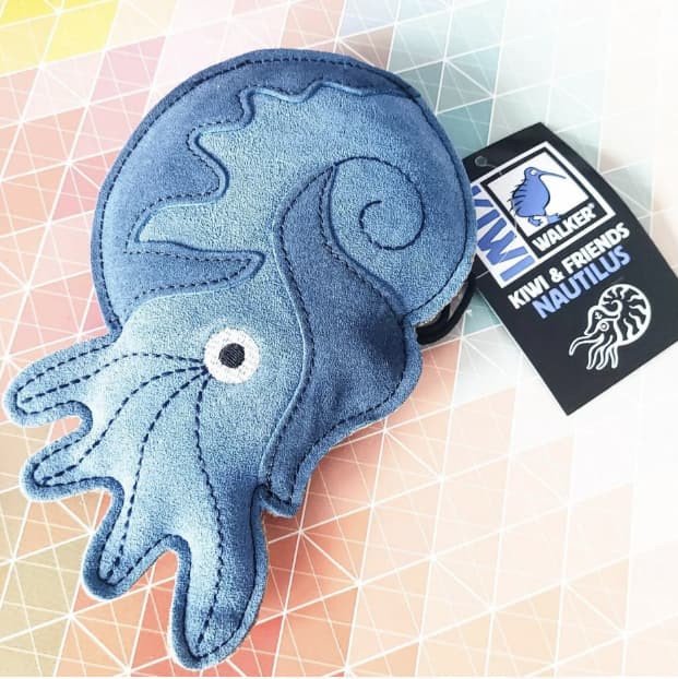 קיווי צעצוע שבלול כחול מעור במילוי קוקוס 100% טבעי