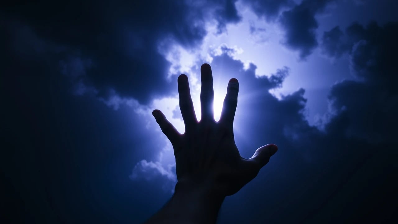 Symbolic dream image: Hand