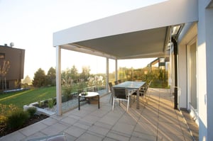 Read more about the article Pergola vs. Arbor: Which Is the Ideal Addition?