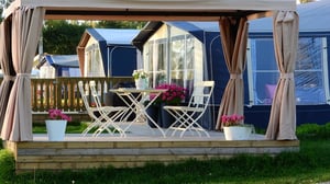Read more about the article Gazebo vs. Pergola – Know the Difference