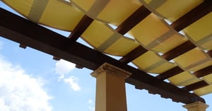 Read more about the article 2025 Pergola Trends: What’s In and What’s Out