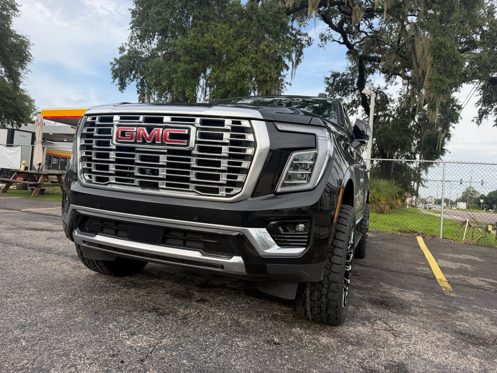 3 inch Lift Kit, 22x10 Wheels, 305/45R22 Toyo Tires thumbnail 4