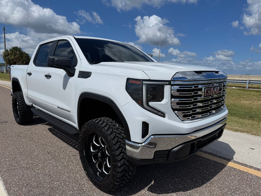 2022 GMC SIERRA - Photo 1