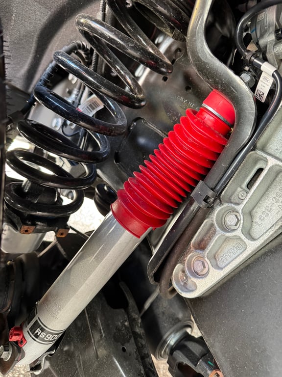 Maintenance service at LR Wheels N Lifts Tampa