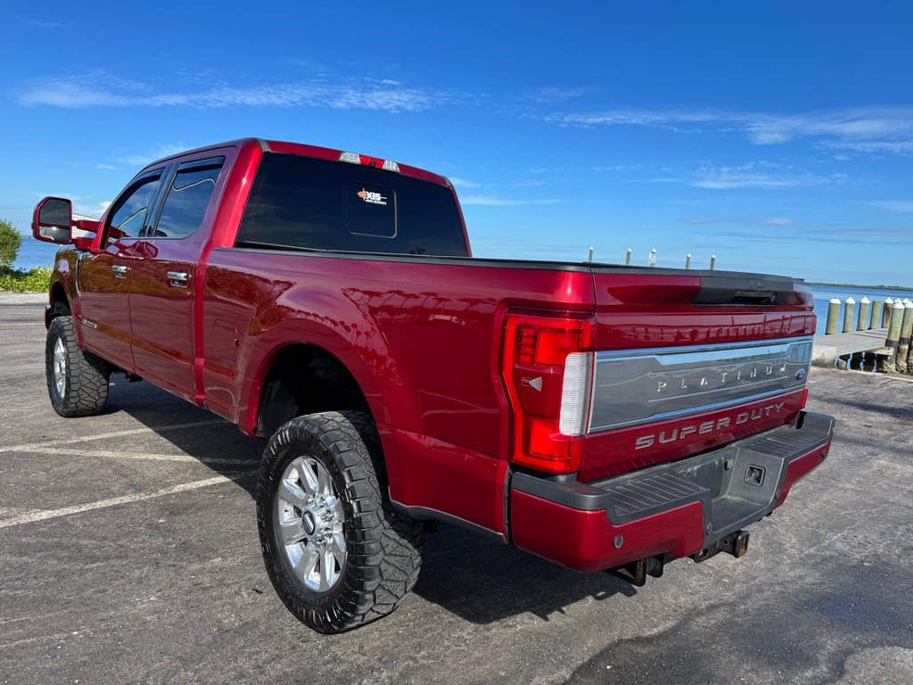 2017 Ford F-250 Platinum Super Duty - Photo 4