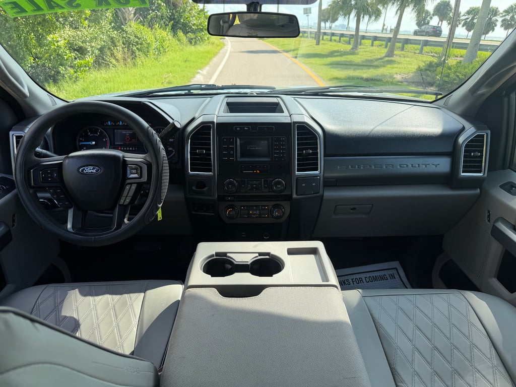 2017 Ford F-250  - Photo 5
