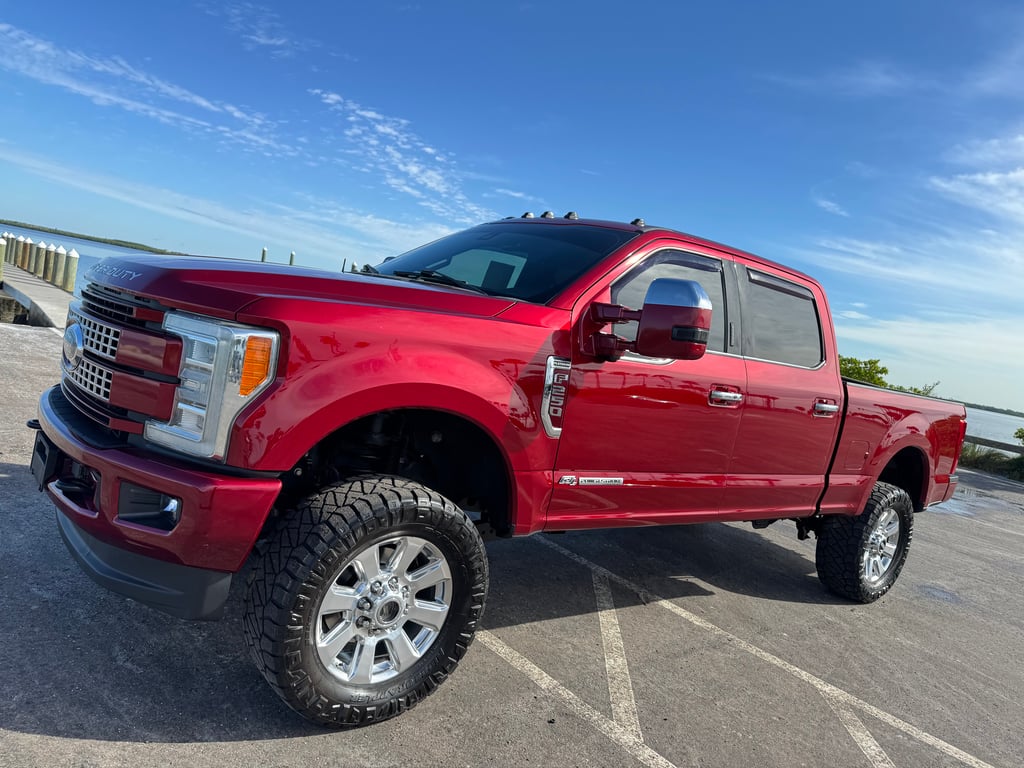 2017 Ford F-250 Platinum Super Duty - Photo 1