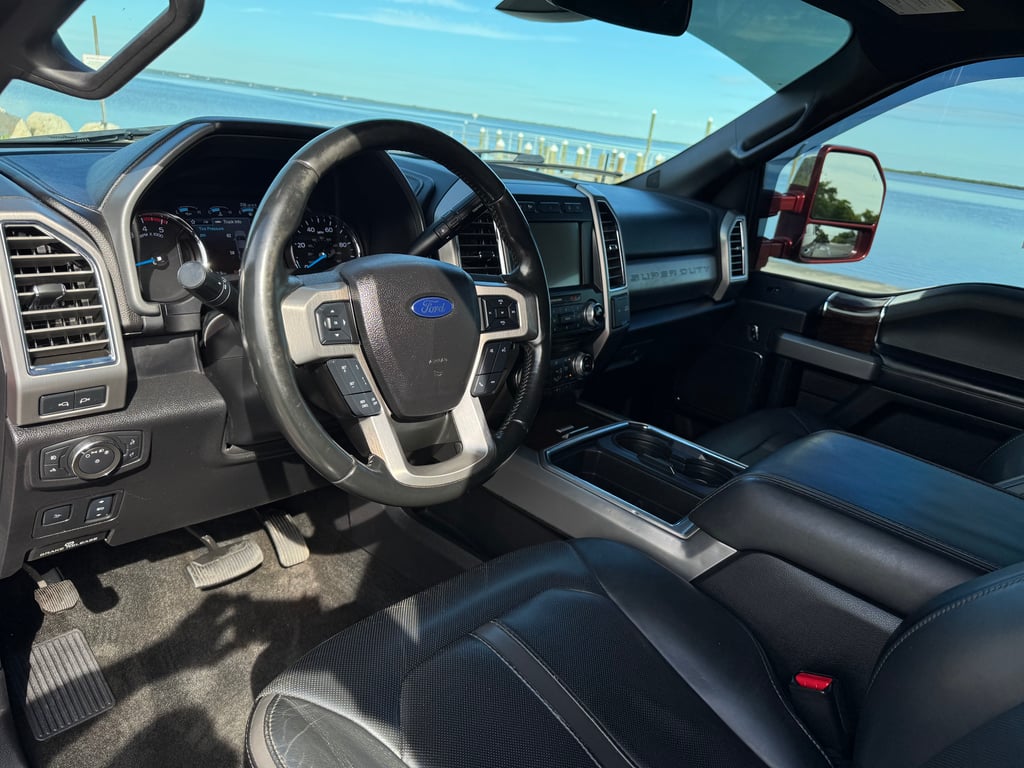 2017 Ford F-250 Platinum Super Duty - Photo 5