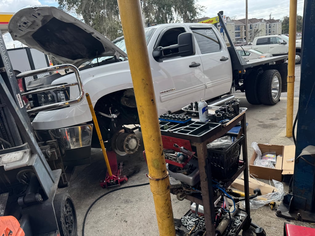 RC Leveling Kit, Cali Wheels, Milestar LT 295/60R20 Tires thumbnail 4