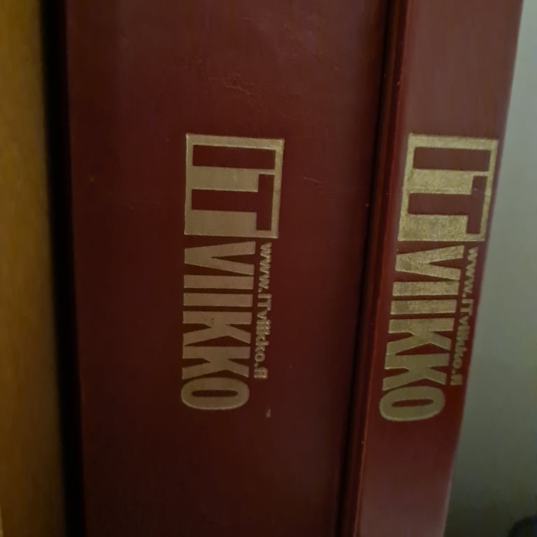 “ITviikko”-merkattuja “uutisia” löytyy itse kirjoittamistani jutuista lehden sidotuista vuosikertakansioista vuosilta 1999-2009.