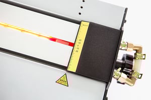 Μηχάνημα για διαμόρφωση και λύγισμα plexiglass